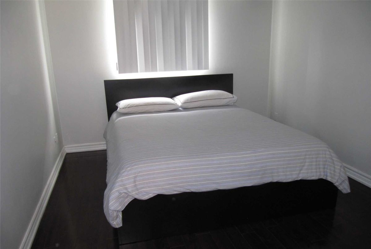 1201-155 Hillcrest Ave 1201-155 Hillcrest Ave Mississauga