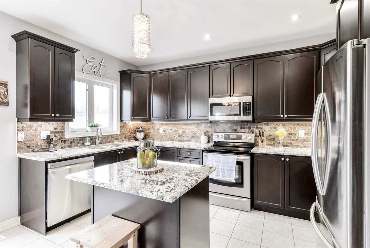 118 Leadership Dr 118 Leadership Dr Brampton