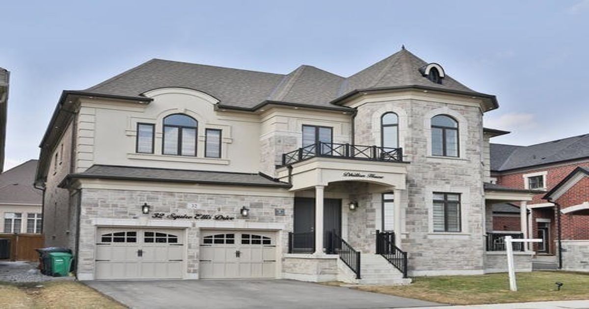 32 Squire Ellis Dr Brampton