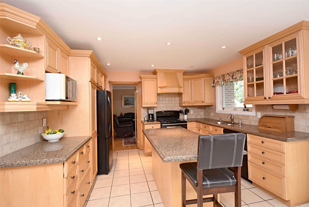 2550 Chisholm Ave 2550 Chisholm Ave Mississauga