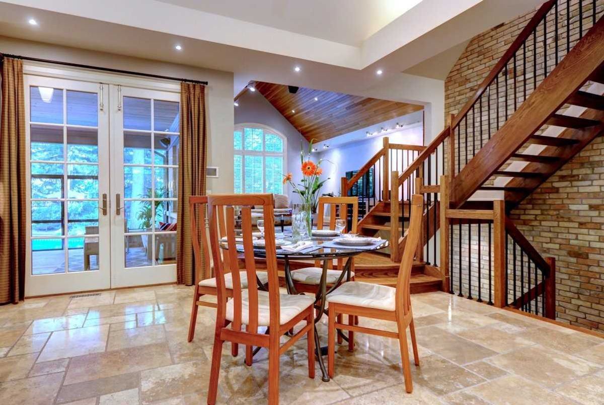 2209 Pineneedle Row 2209 Pineneedle Row Mississauga