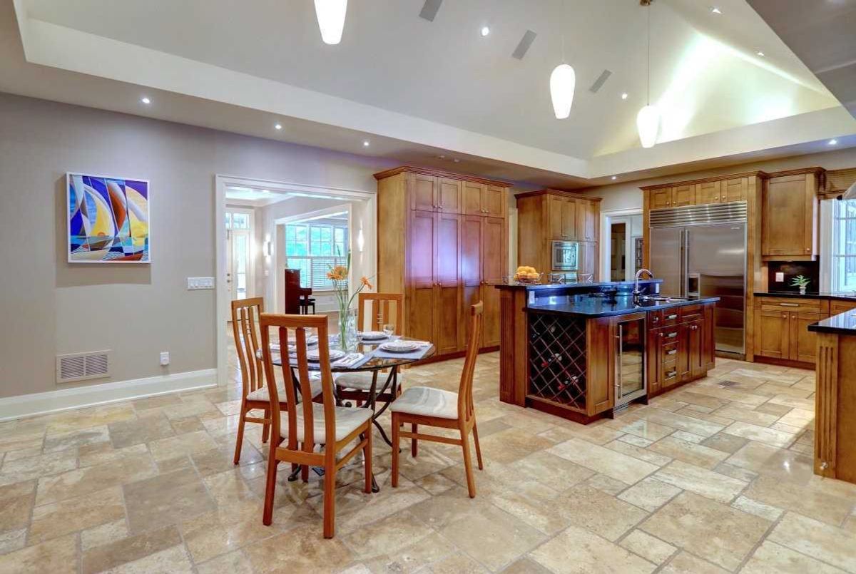 2209 Pineneedle Row 2209 Pineneedle Row Mississauga