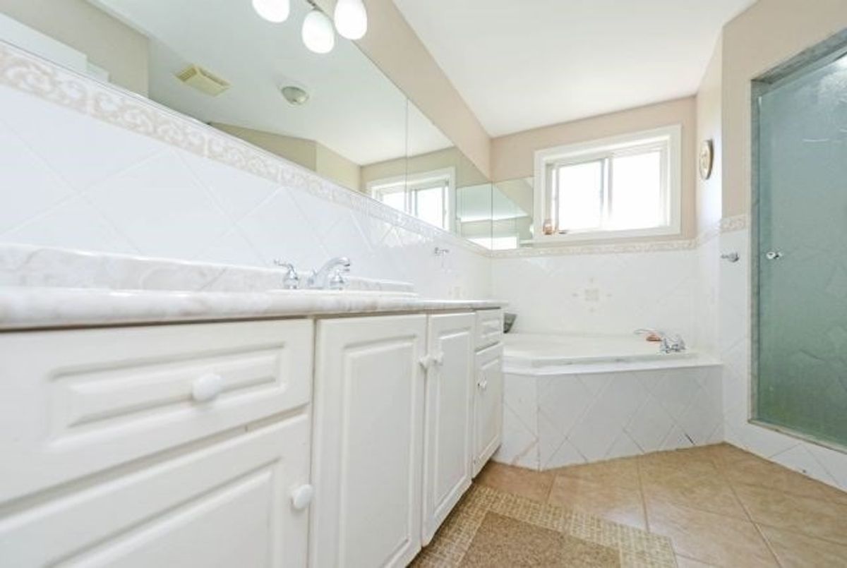 6495 King St 6495 King St Caledon