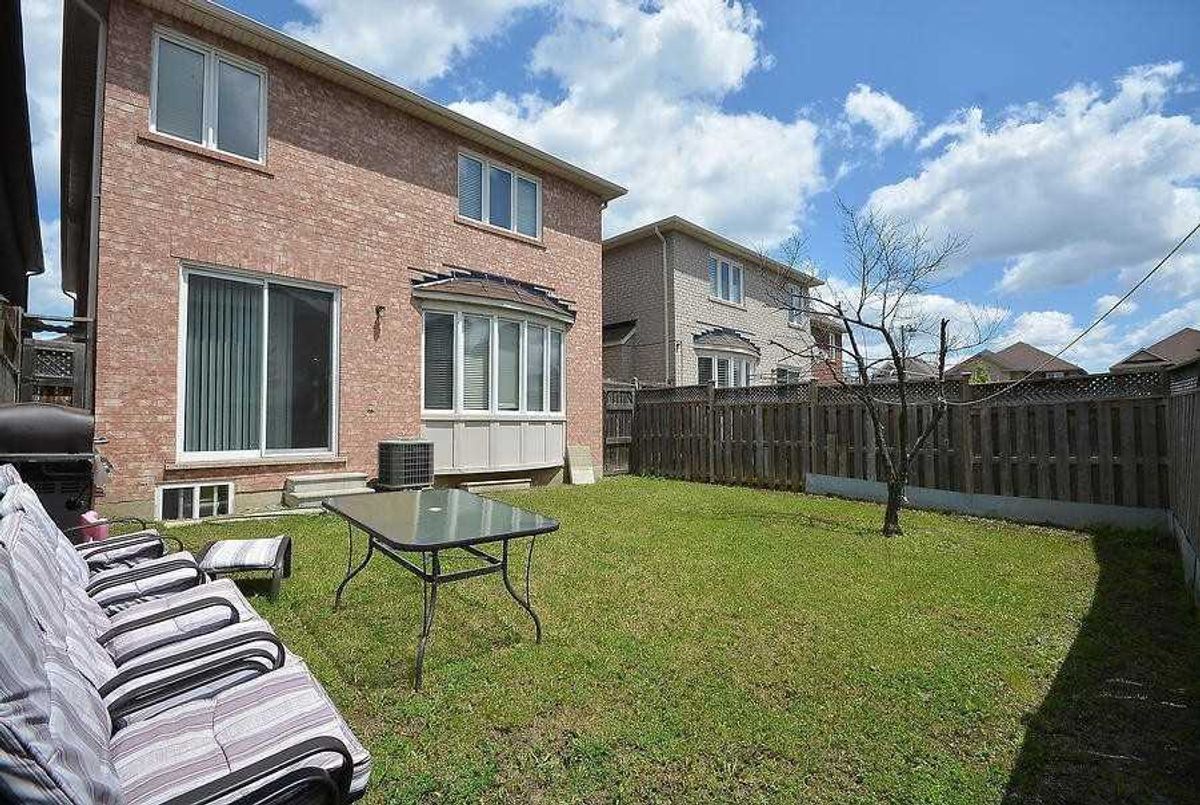 7276 Golden Meadow Crt 7276 Golden Meadow Crt Mississauga