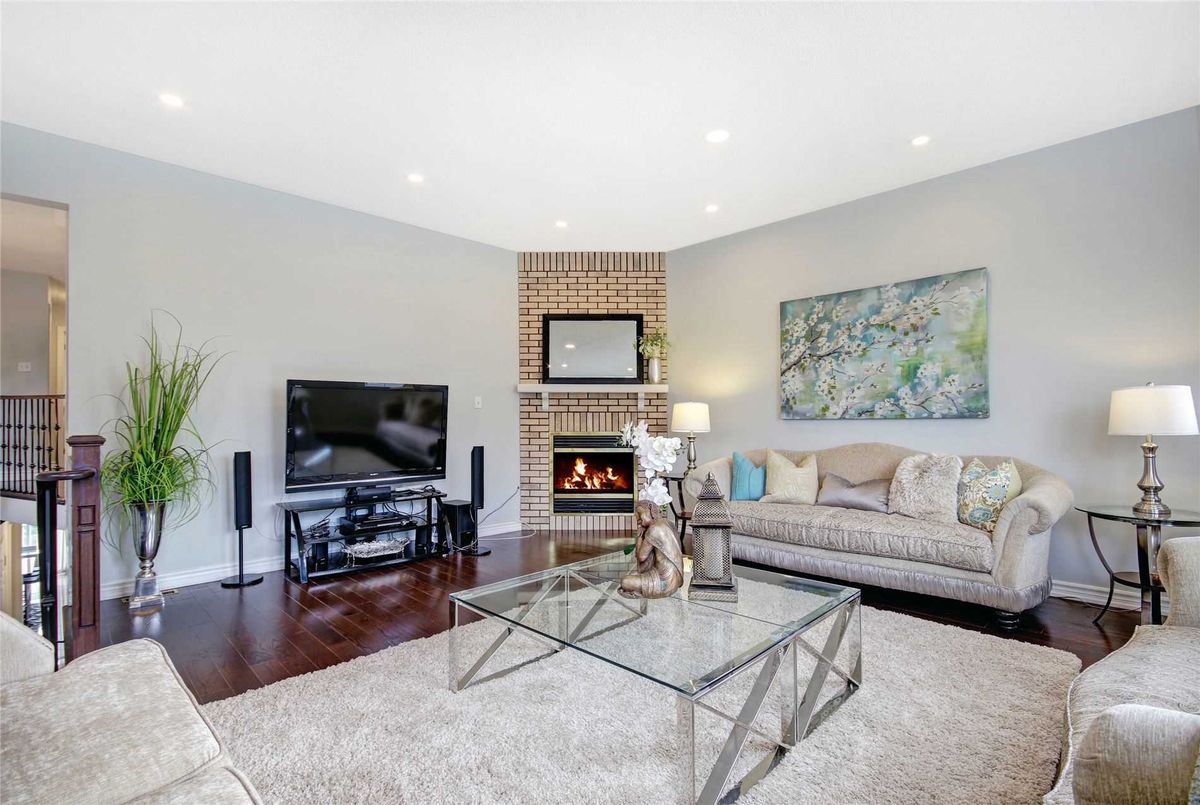 5975 Leeside Cres 5975 Leeside Cres Mississauga