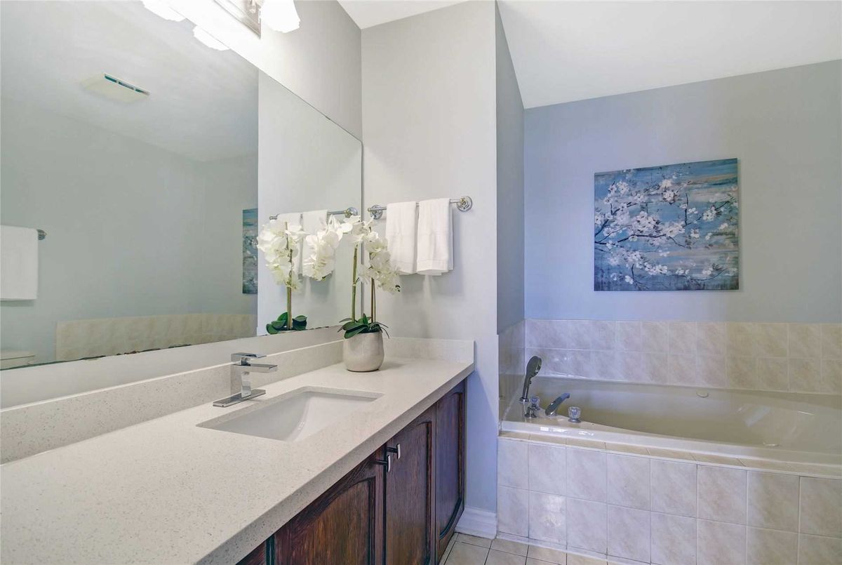 5975 Leeside Cres 5975 Leeside Cres Mississauga