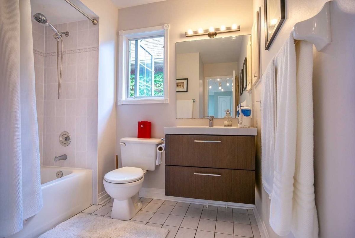 491 Turnberry Cres 491 Turnberry Cres Mississauga