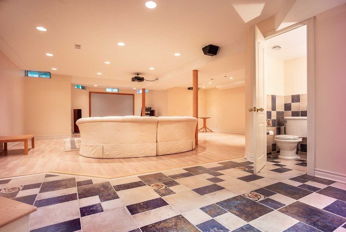 491 Turnberry Cres 491 Turnberry Cres Mississauga