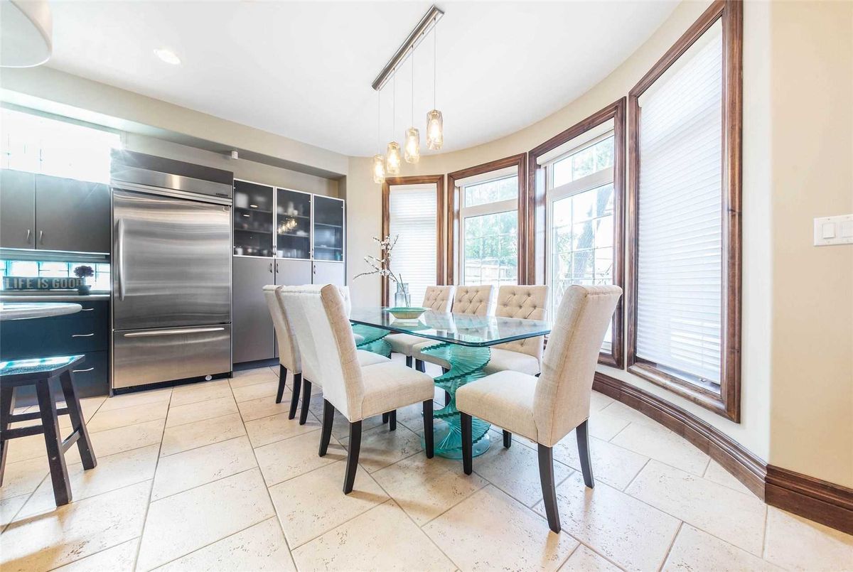 348 Maple Leaf Dr 348 Maple Leaf Dr Toronto