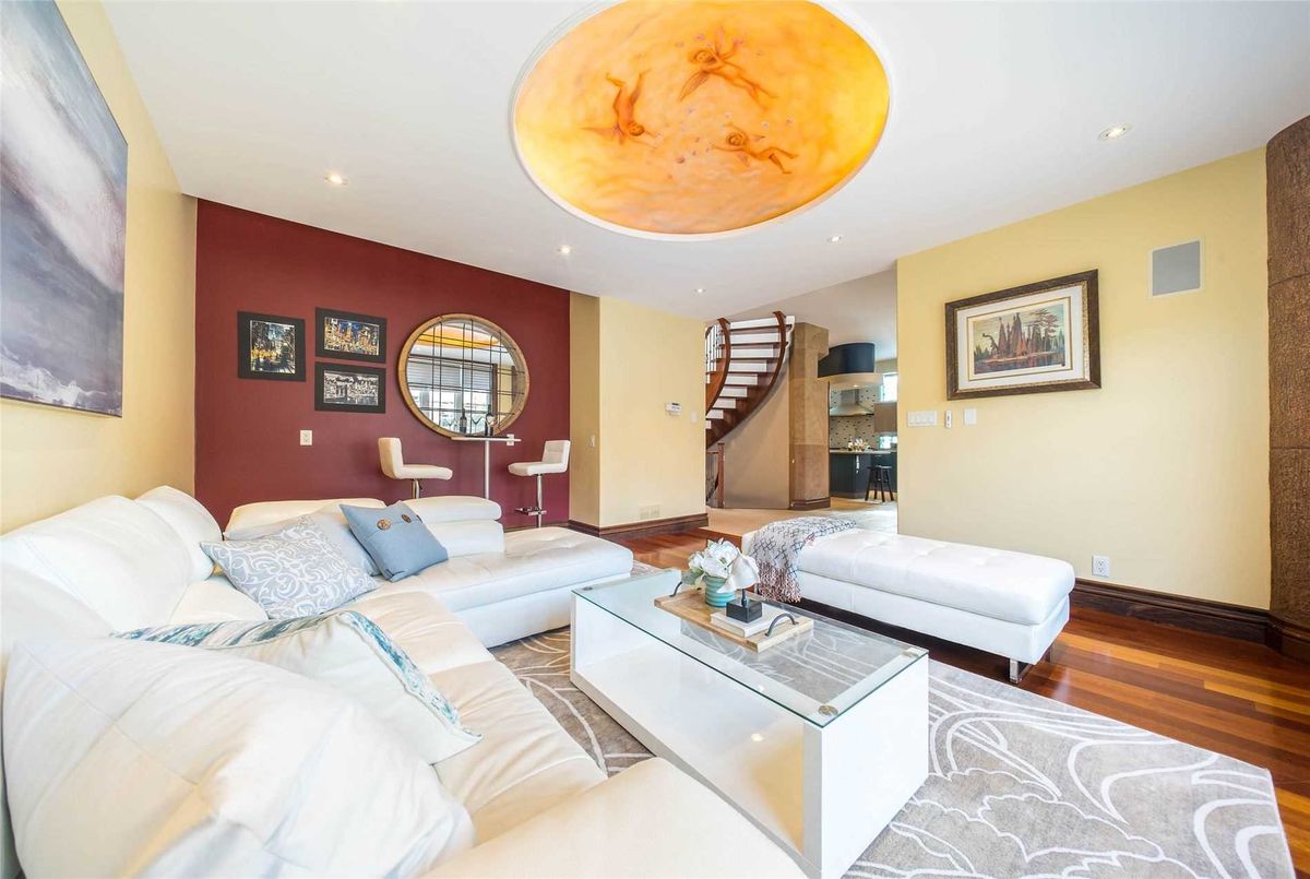 348 Maple Leaf Dr 348 Maple Leaf Dr Toronto
