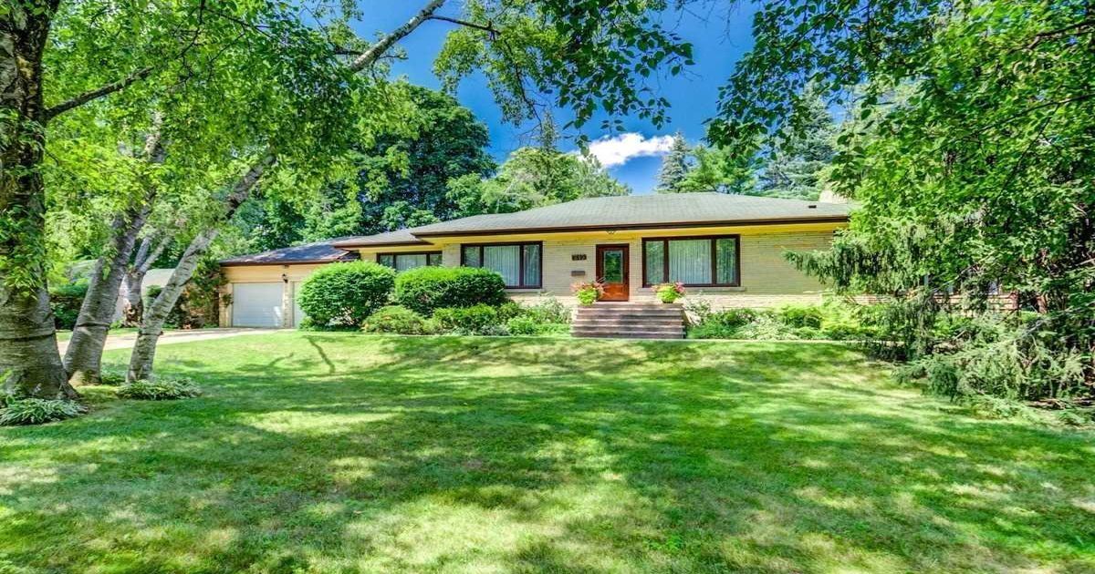 215 Briarhill Dr Mississauga