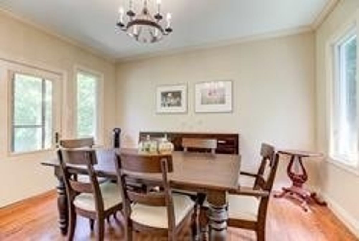 215 Briarhill Dr 215 Briarhill Dr Mississauga