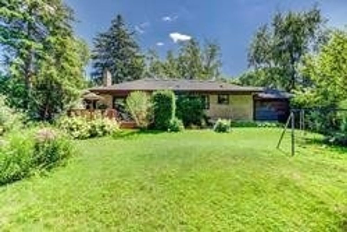 215 Briarhill Dr 215 Briarhill Dr Mississauga