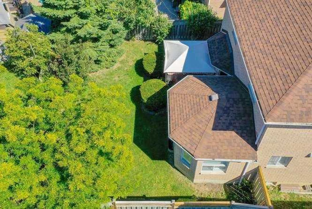 597 Bristol Rd W 597 Bristol Rd W Mississauga