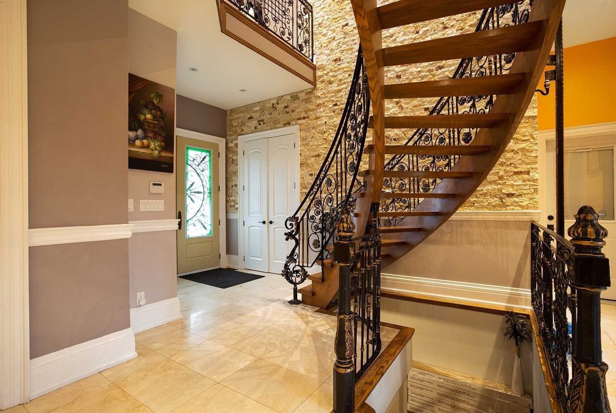 65 Oakfield Dr 65 Oakfield Dr Toronto