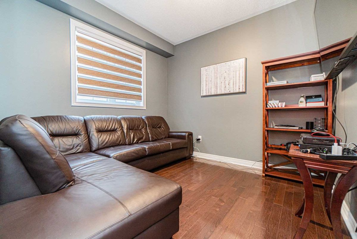 240 Dougall Ave 240 Dougall Ave Caledon