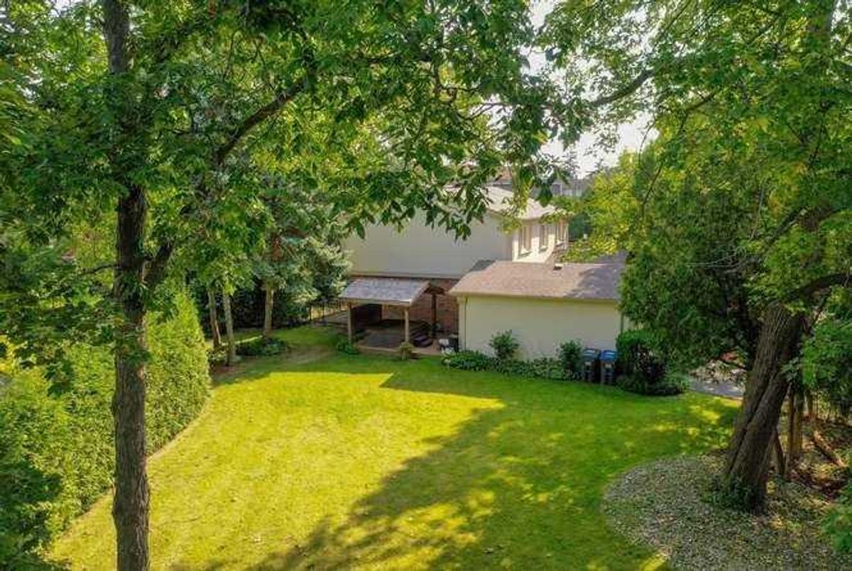 2223 Highriver Crt 2223 Highriver Crt Mississauga