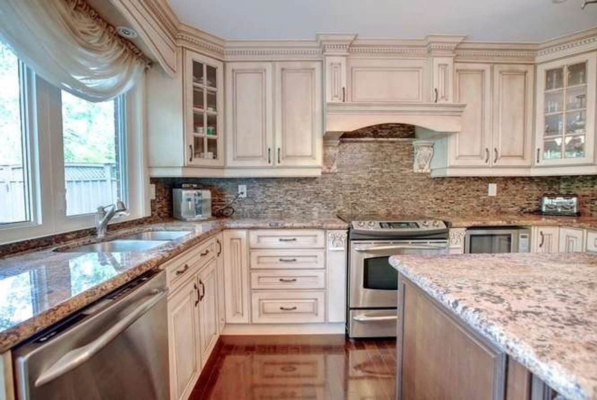 2223 Highriver Crt 2223 Highriver Crt Mississauga