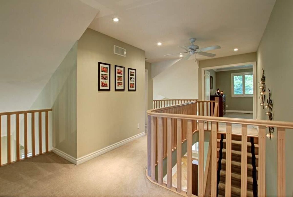 1091 Forestvale Dr 1091 Forestvale Dr Burlington