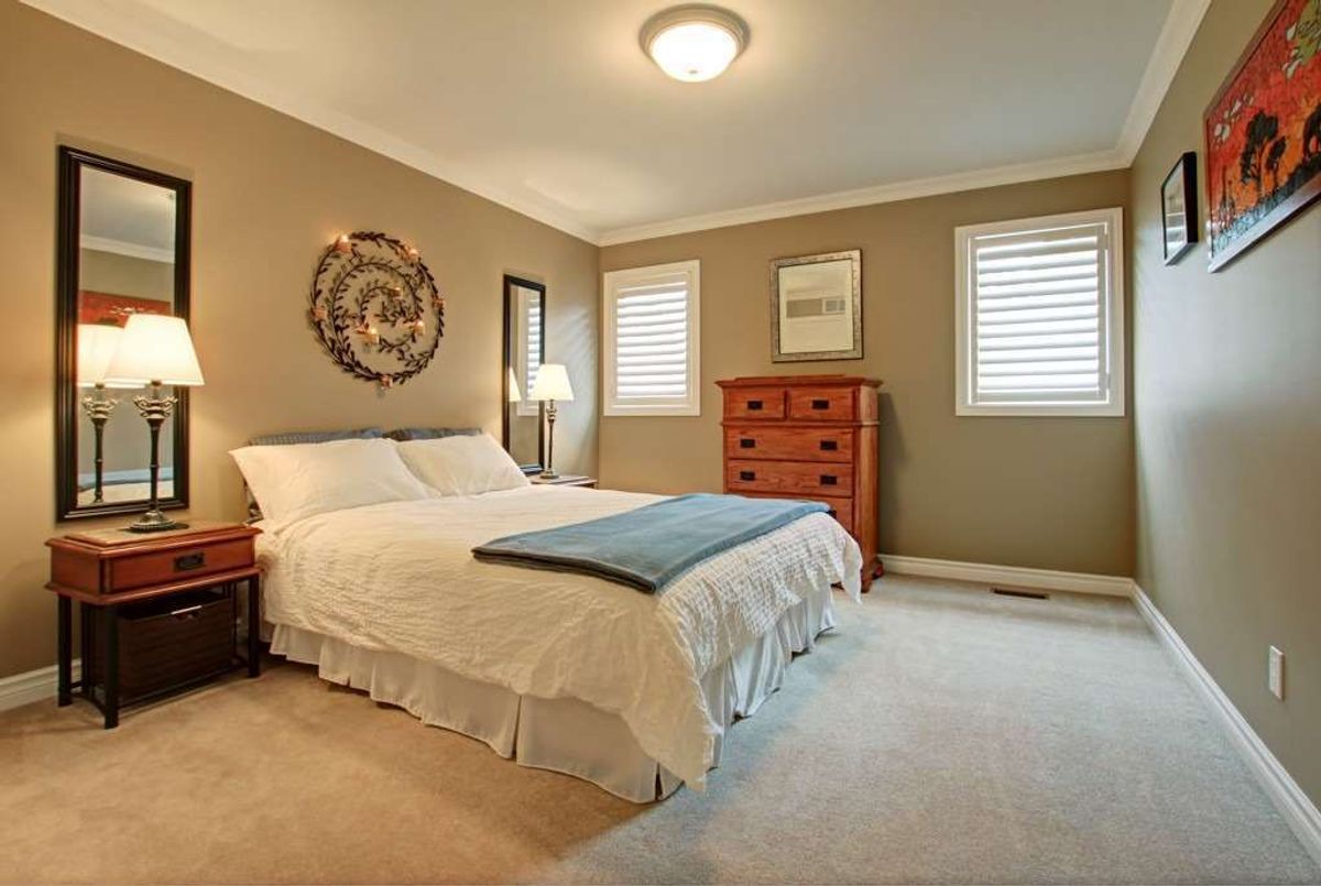 1091 Forestvale Dr 1091 Forestvale Dr Burlington