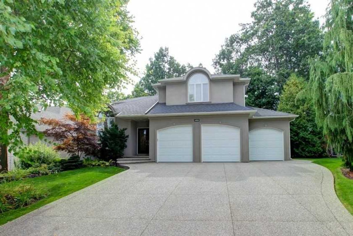 1091 Forestvale Dr 1091 Forestvale Dr Burlington