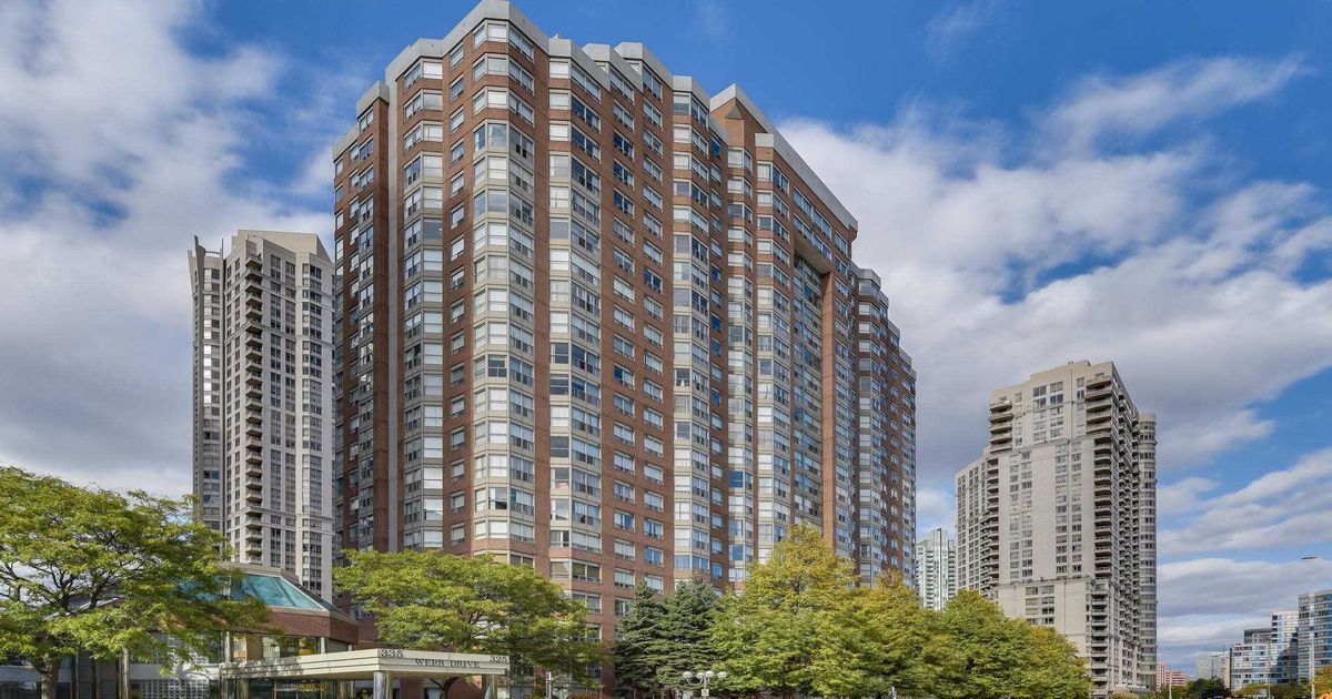 1605-325 Webb Dr Mississauga