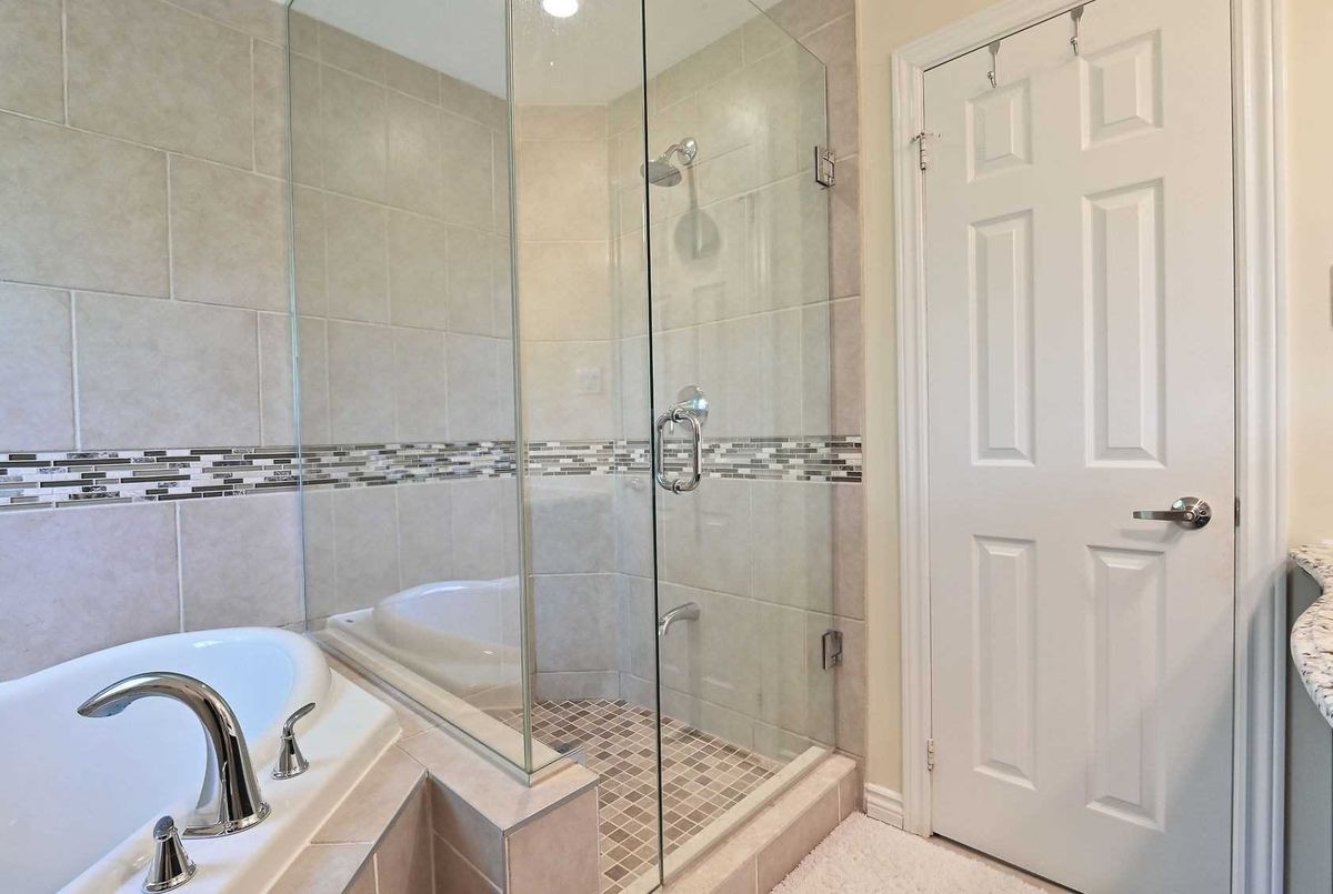 27 Briarwood Dr 27 Briarwood Dr Caledon