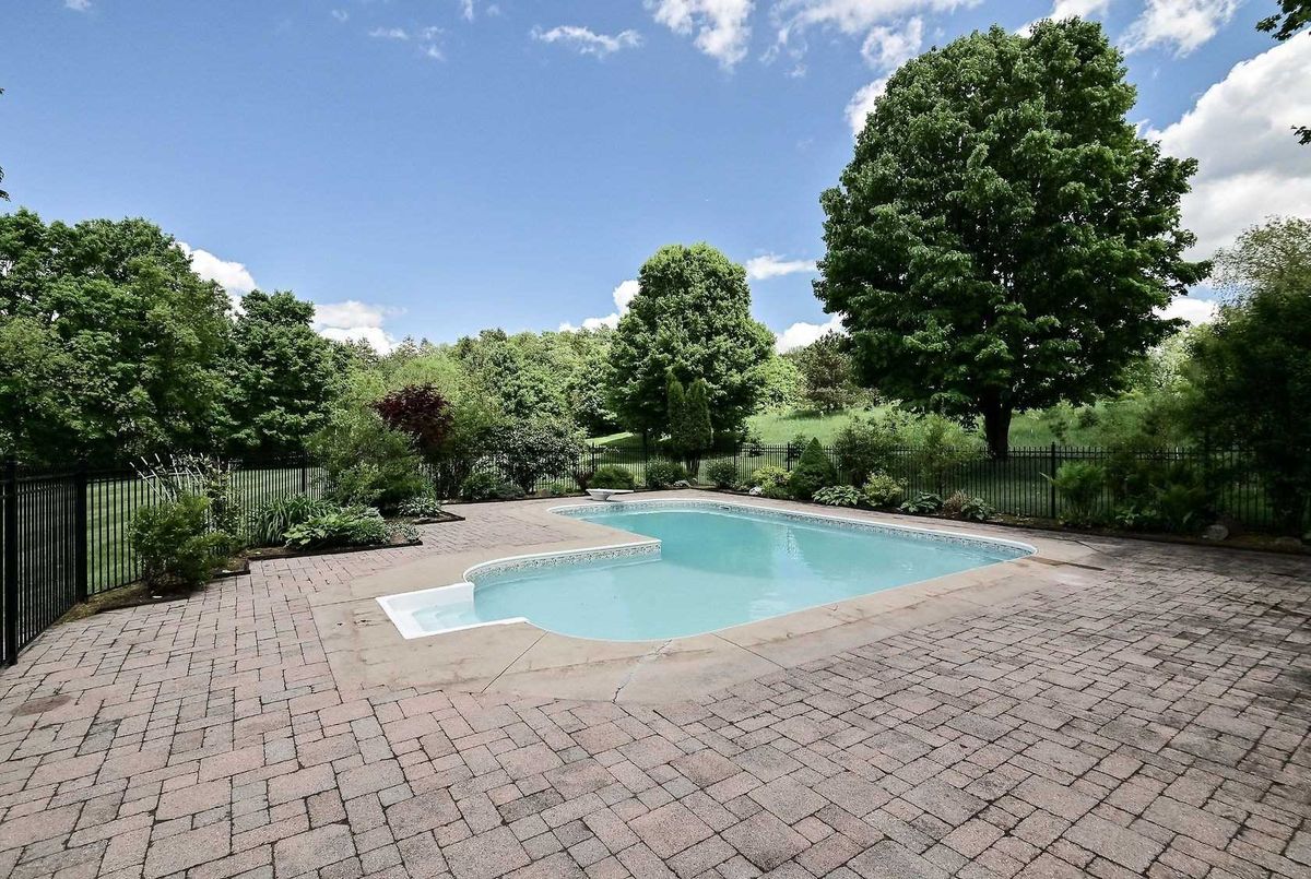 27 Briarwood Dr 27 Briarwood Dr Caledon