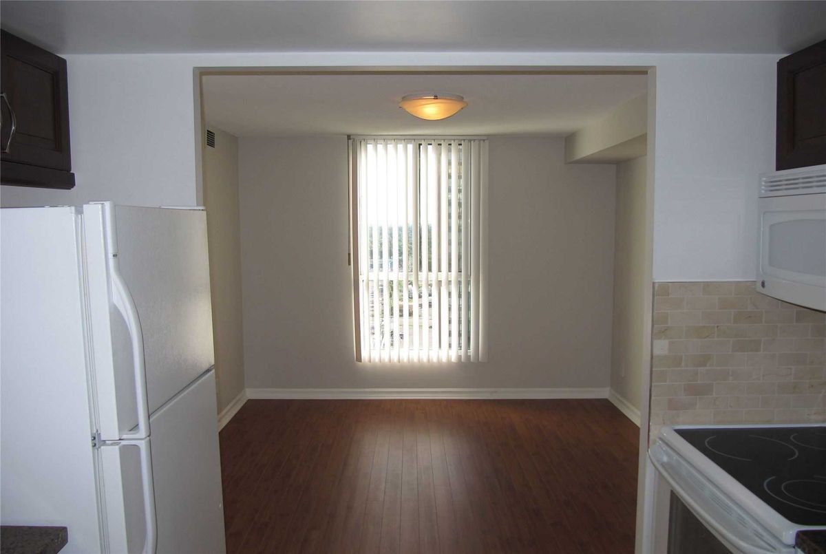 1712-155 Hillcrest Ave 1712-155 Hillcrest Ave Mississauga