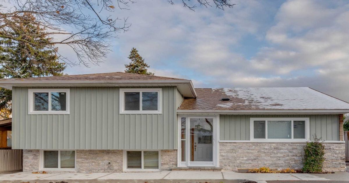33 Flowertown Ave Brampton