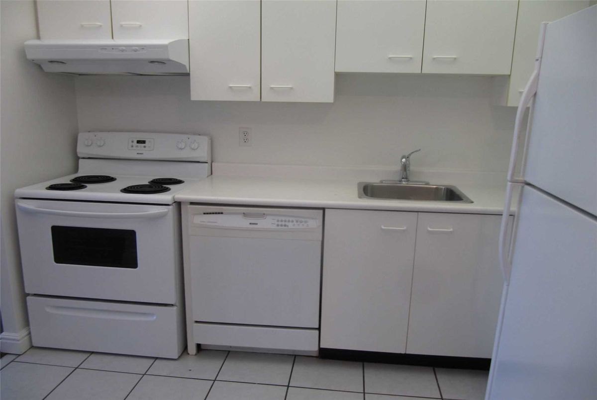 1012-155 Hillcrest Ave 1012-155 Hillcrest Ave Mississauga