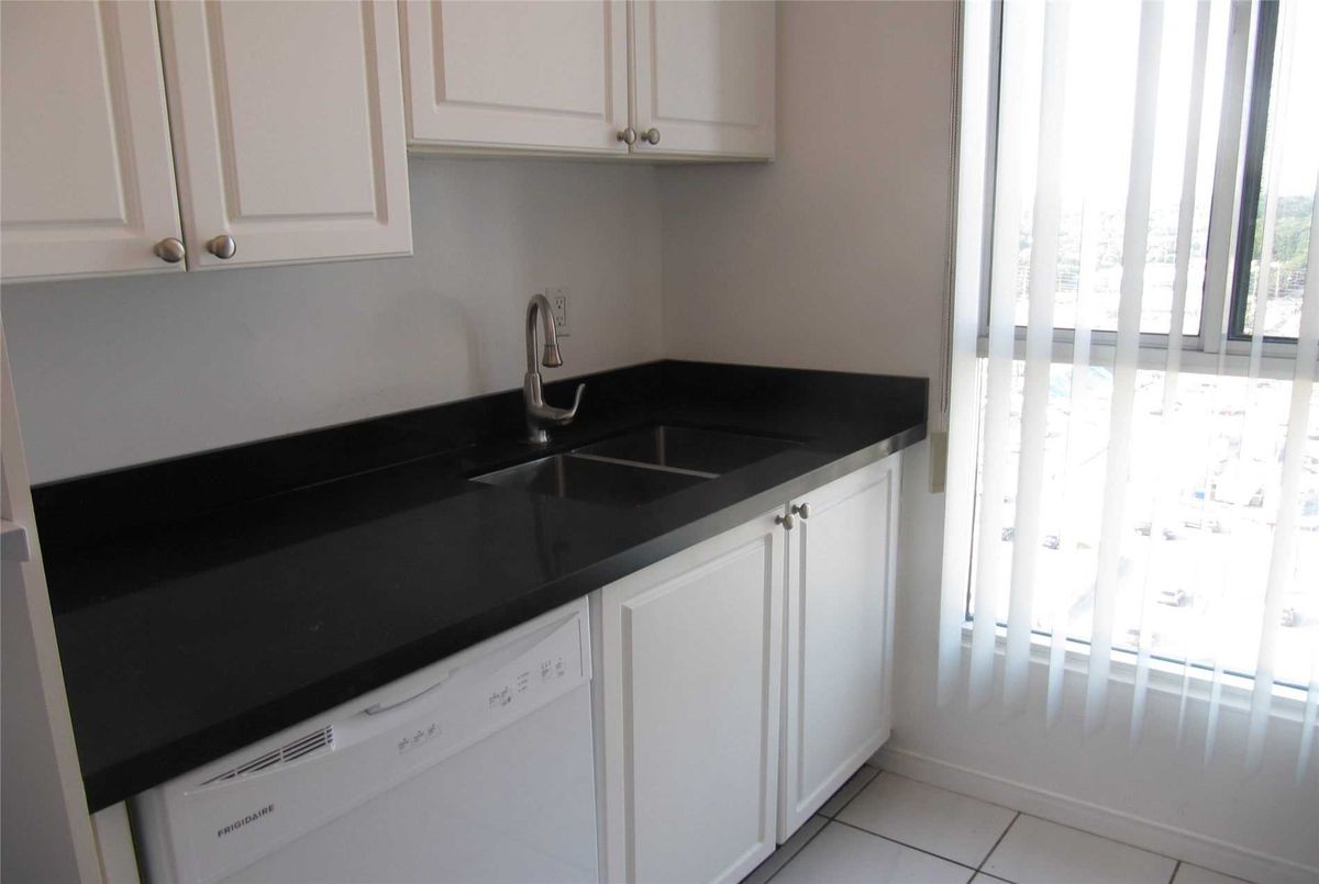 1616-115 Hillcrest Ave 1616-115 Hillcrest Ave Mississauga