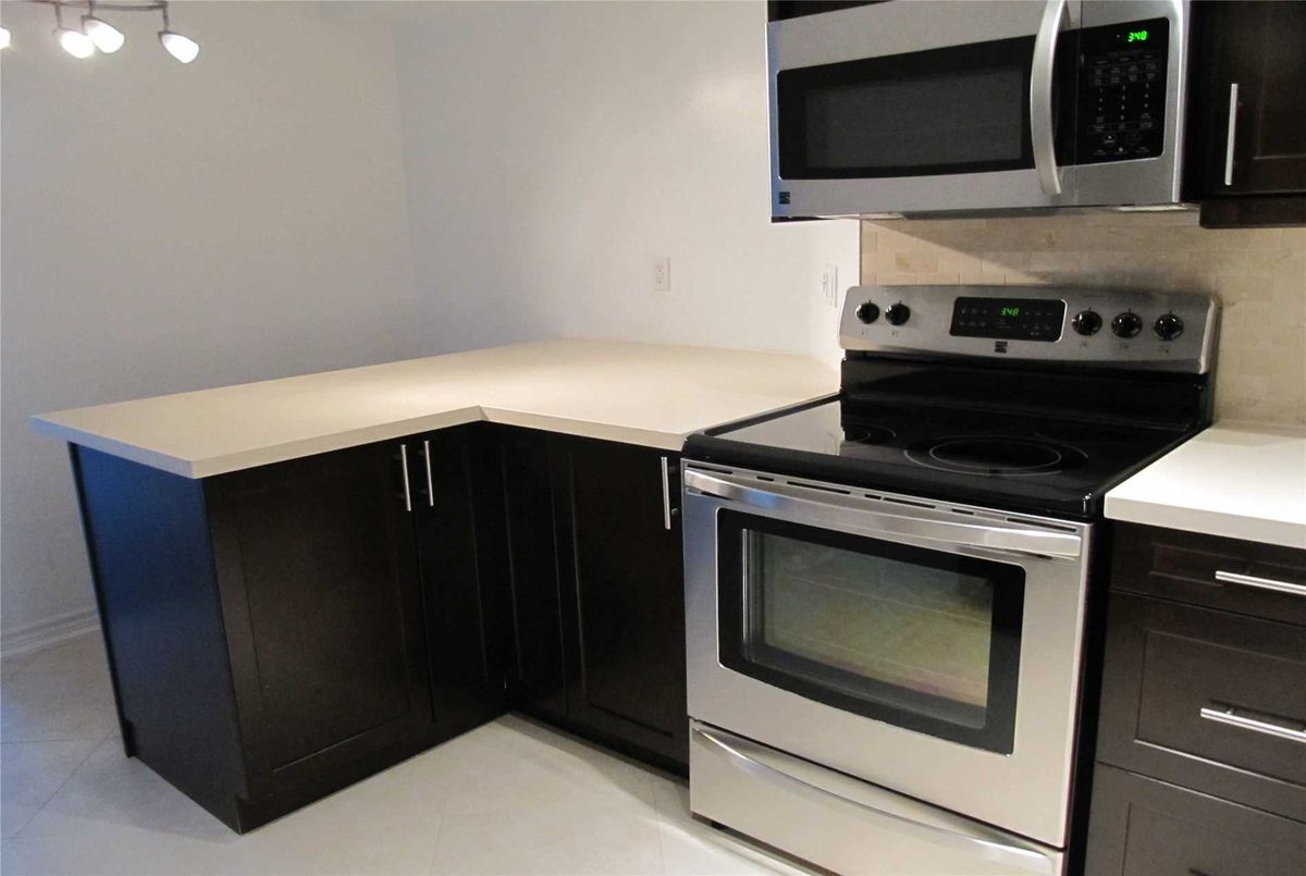 1401-145 Hillcrest Ave 1401-145 Hillcrest Ave Mississauga