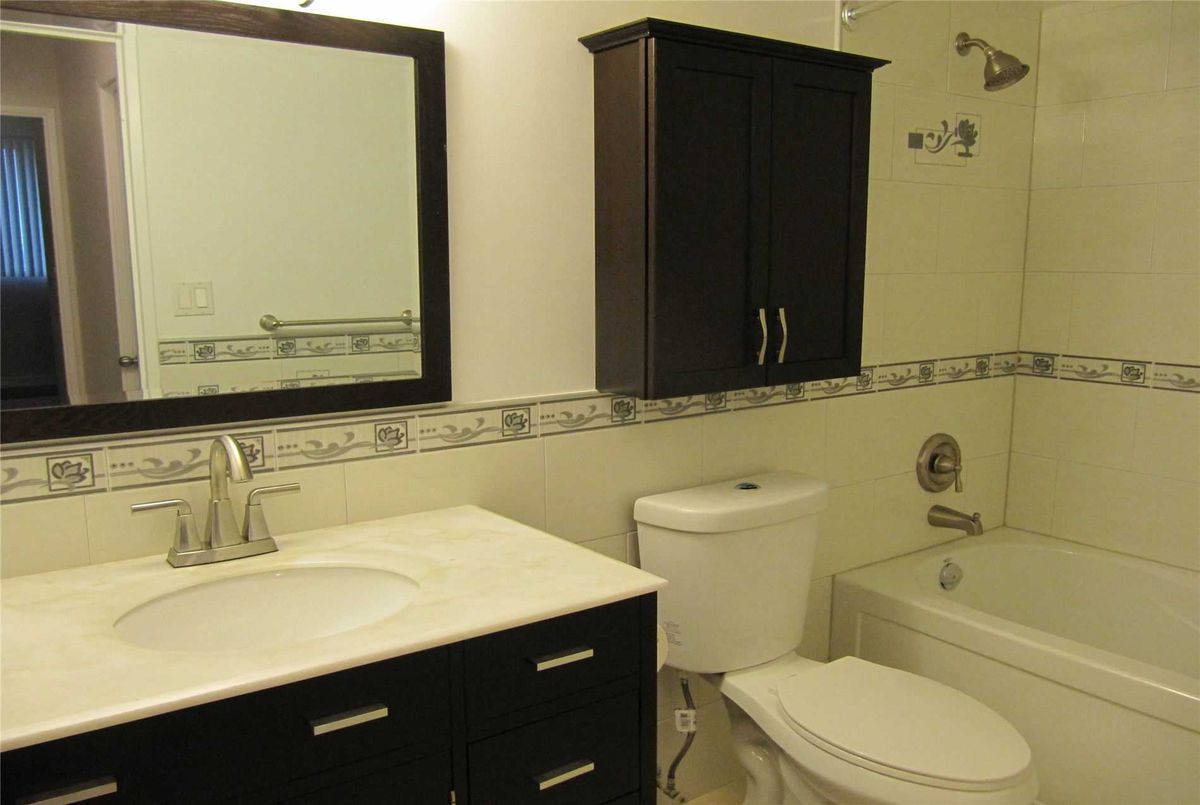 1401-145 Hillcrest Ave 1401-145 Hillcrest Ave Mississauga