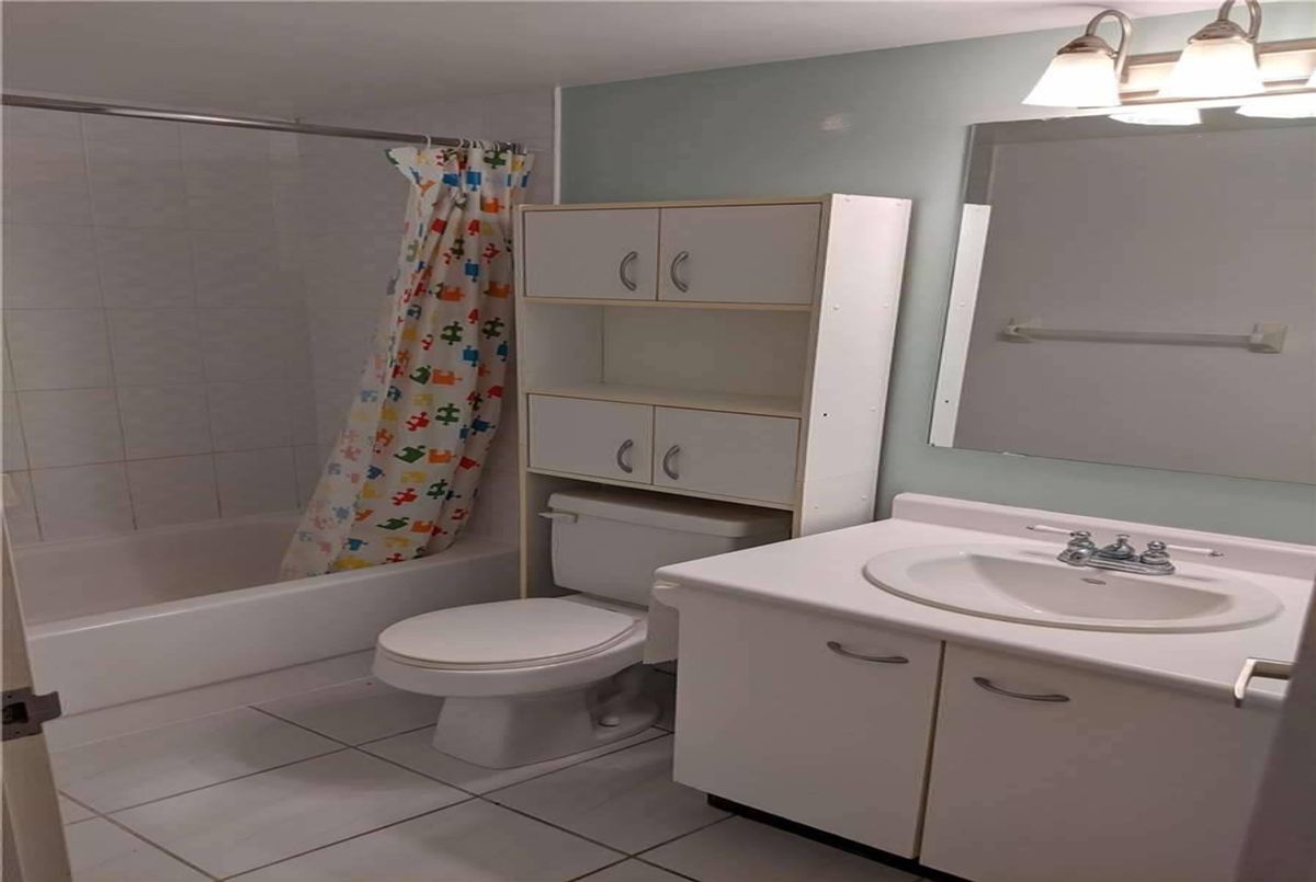 302-155 Hillcrest Ave 302-155 Hillcrest Ave Mississauga