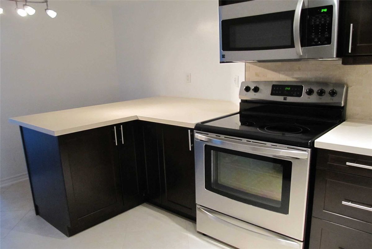 1401-145 Hillcrest Ave 1401-145 Hillcrest Ave Mississauga