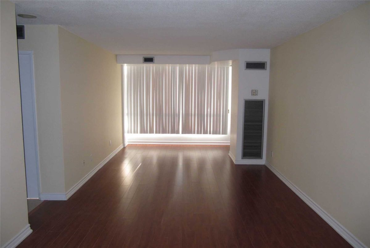 209-155 Hillcrest Ave 209-155 Hillcrest Ave Mississauga