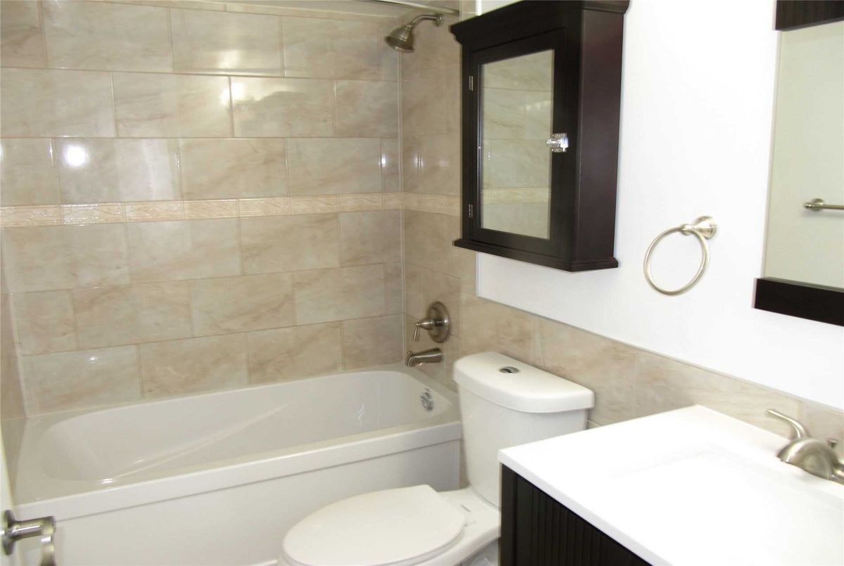 311-145 Hillcrest Ave 311-145 Hillcrest Ave Mississauga