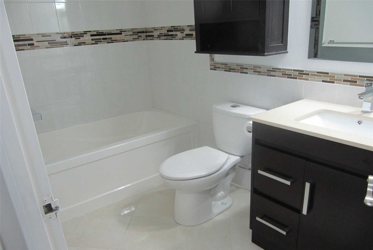 1201-155 Hillcrest Ave 1201-155 Hillcrest Ave Mississauga