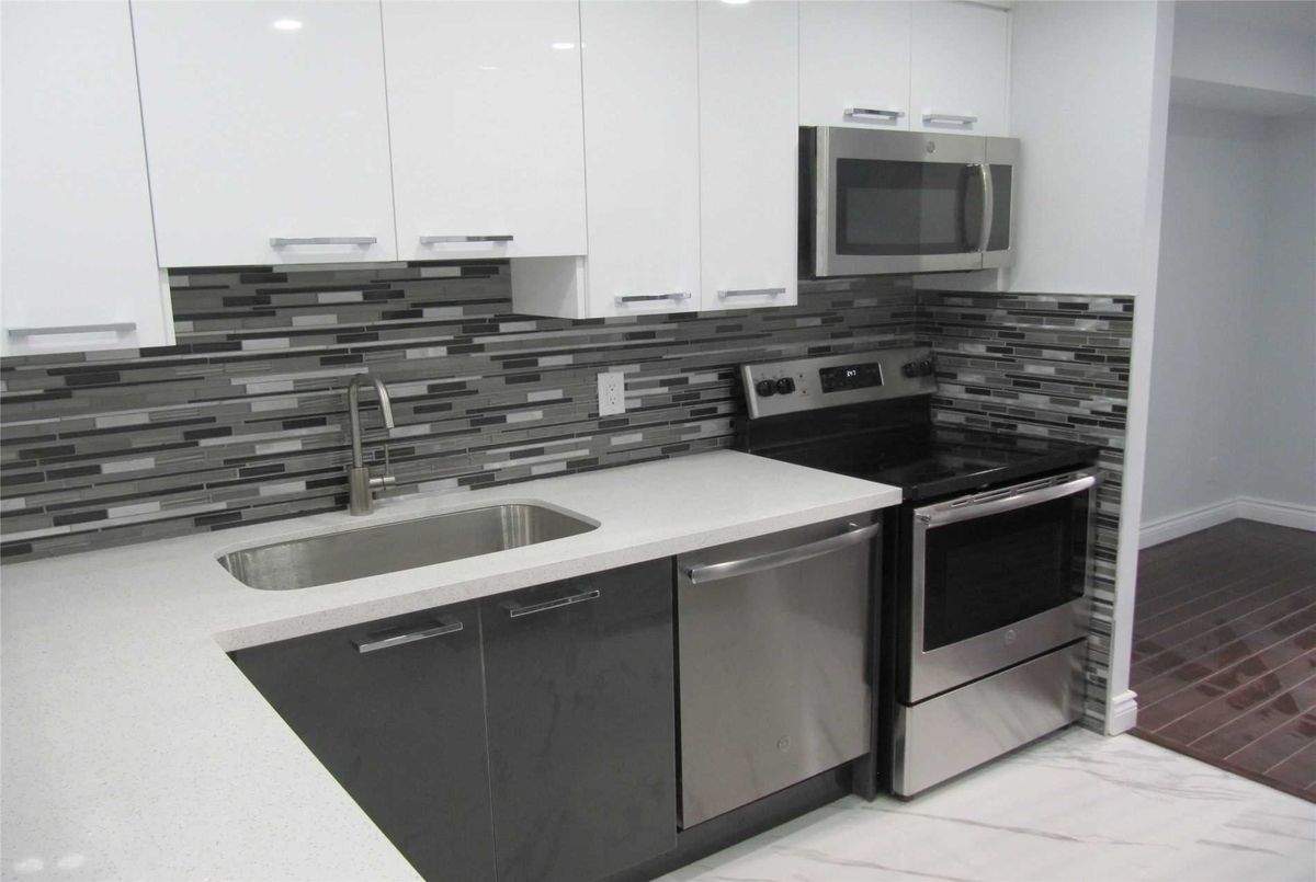1707-155 Hillcrest Ave 1707-155 Hillcrest Ave Mississauga
