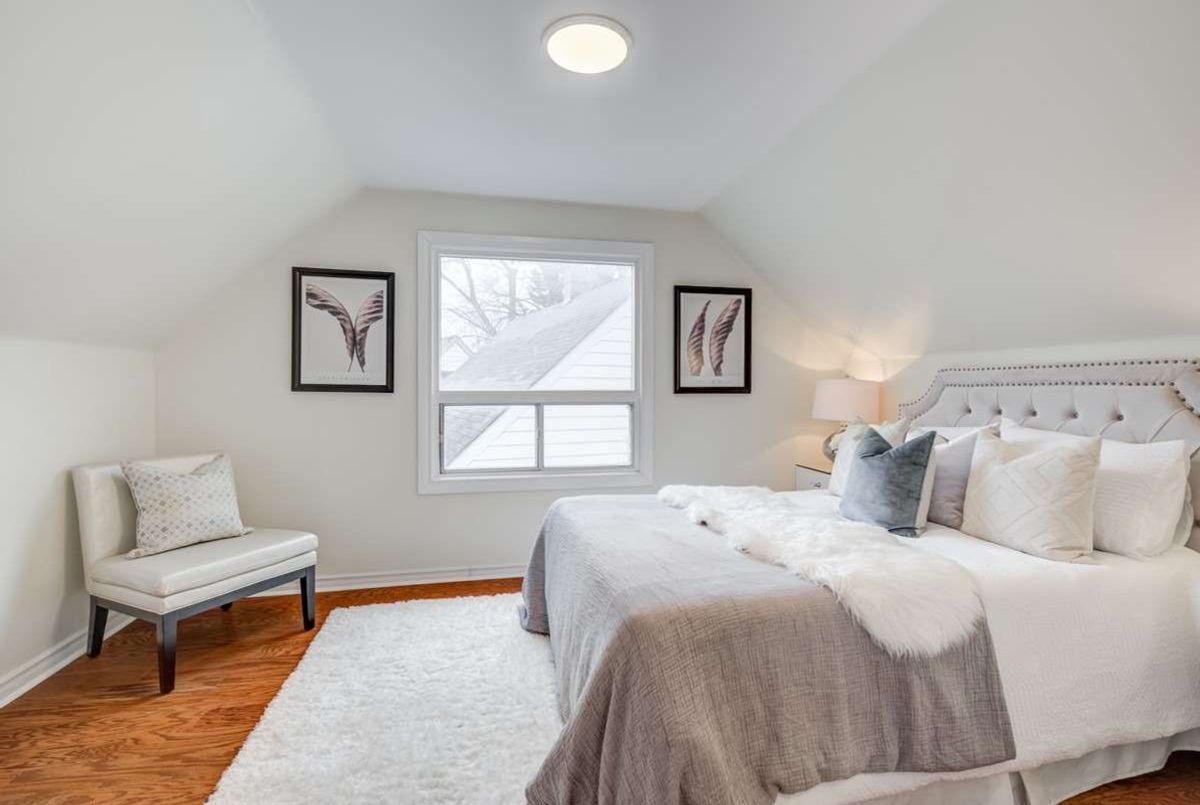 9 Saunders Cres 9 Saunders Cres Toronto