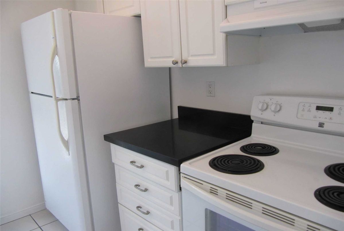 1616-115 Hillcrest Ave 1616-115 Hillcrest Ave Mississauga