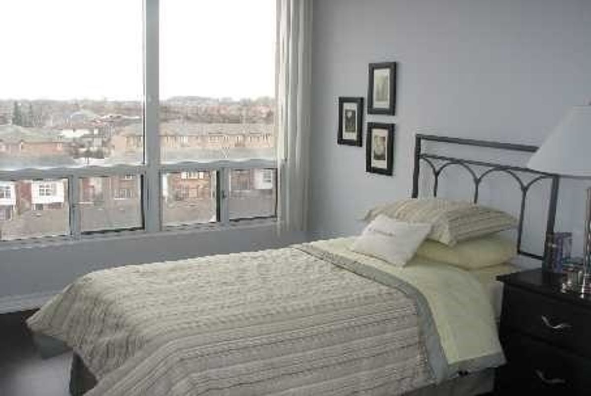 711-155 Hillcrest Ave 711-155 Hillcrest Ave Mississauga