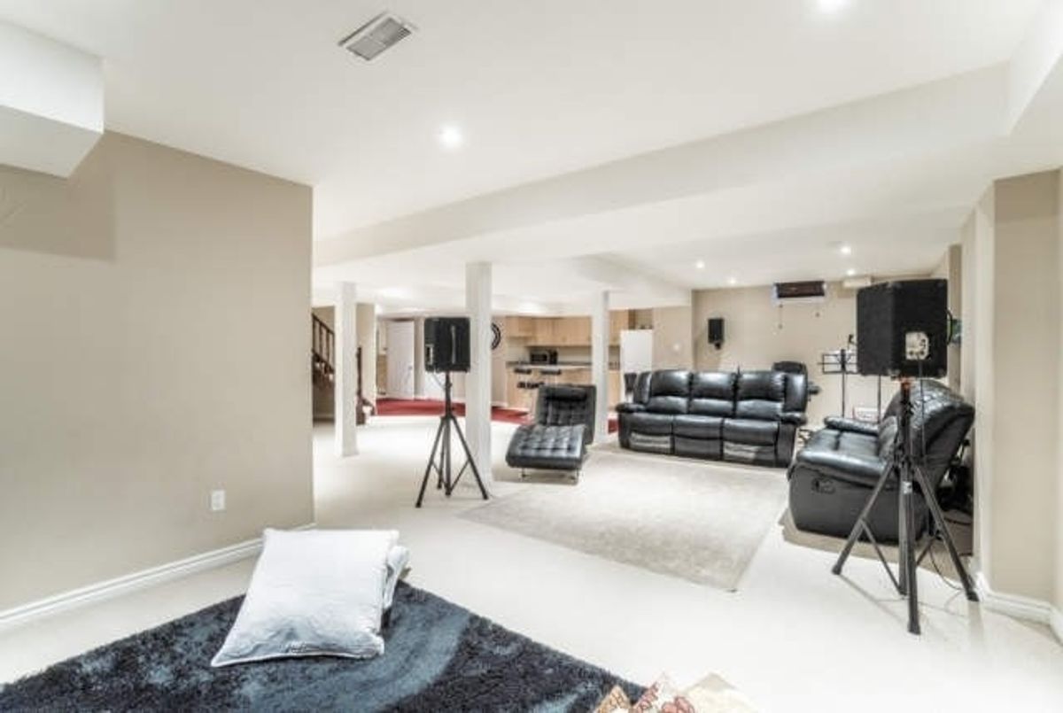 5200 Churchill Meadows Blvd 5200 Churchill Meadows Blvd Mississauga