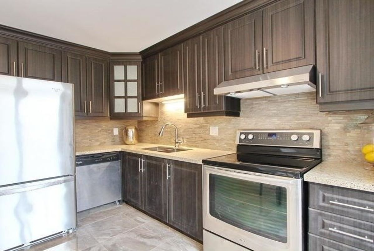 90 Guildford Cres 90 Guildford Cres Brampton