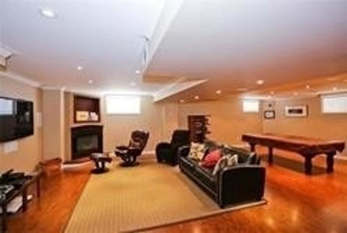 568 Amarone Crt 568 Amarone Crt Mississauga