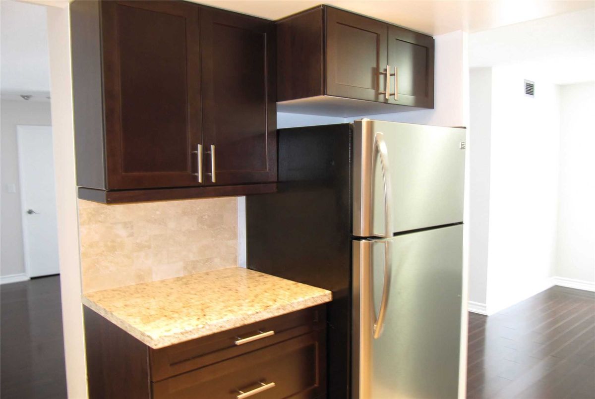 311-145 Hillcrest Ave 311-145 Hillcrest Ave Mississauga