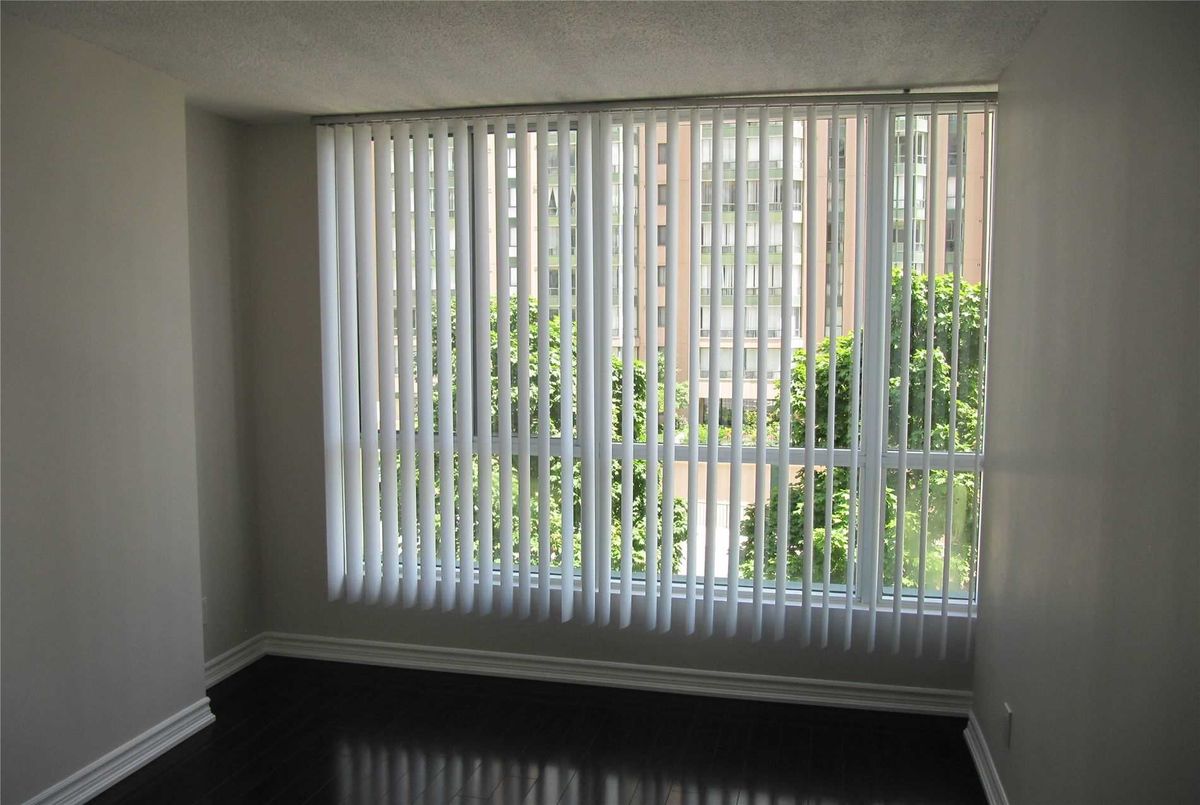 311-145 Hillcrest Ave 311-145 Hillcrest Ave Mississauga