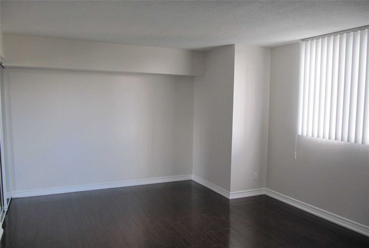 311-145 Hillcrest Ave 311-145 Hillcrest Ave Mississauga