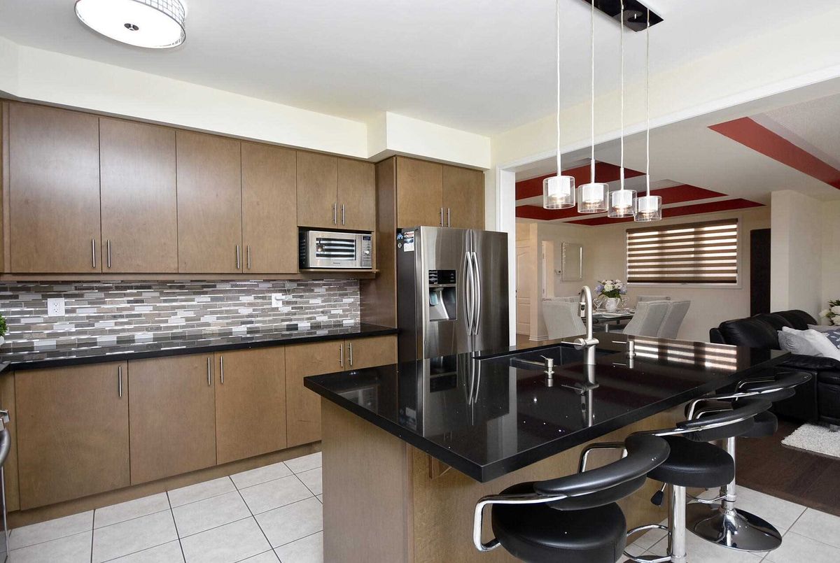 8 Stedford Cres 8 Stedford Cres Brampton